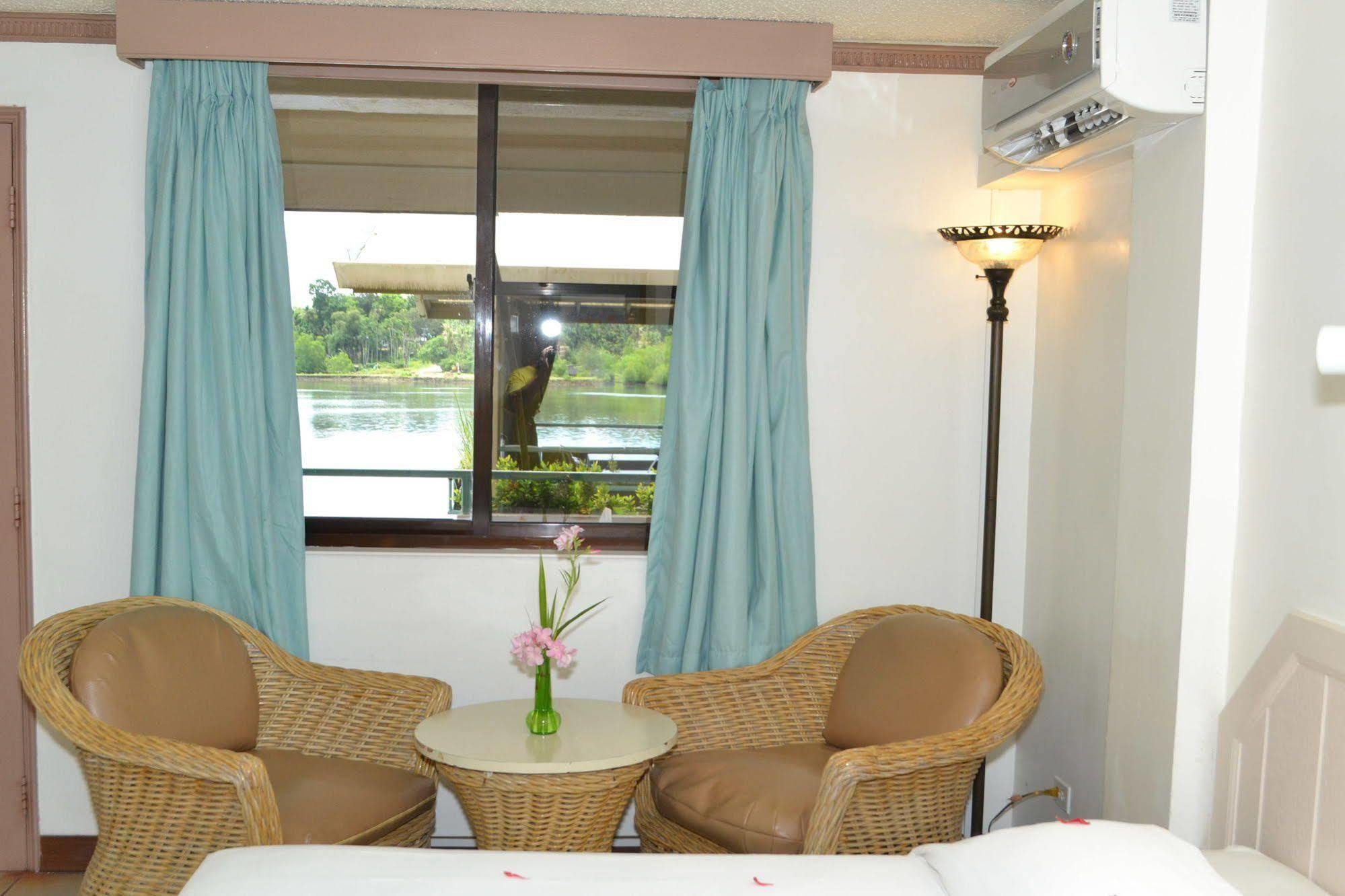 West Plaza By The Sea Hotel Koror Exterior photo
